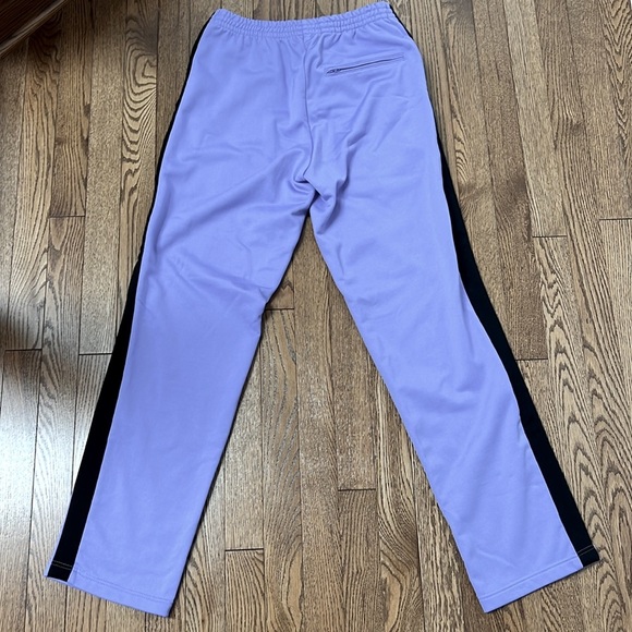 Authentic Balenciaga Vibrant Lavender Joggers with Black Accent - Picture 6 of 6